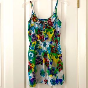 Xhilaration top, ruffle in front good condition😊